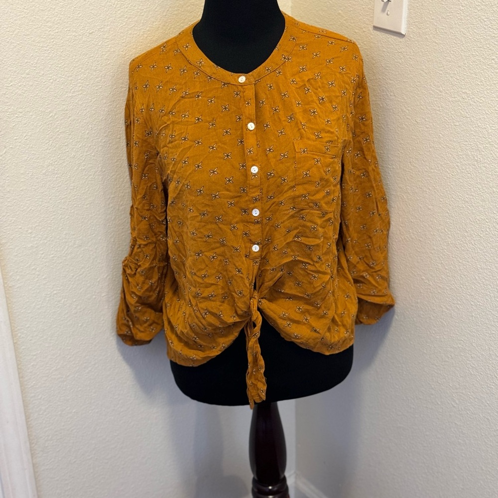 2 FOR $20 Harper Mustard Tie Front Blouse Top Size M Medium - Picture 2 of 9